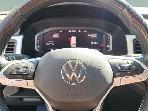 Used 2022 Volkswagen Atlas SEL Premium image 28