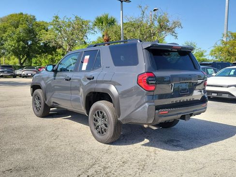 New 2026 Toyota 4Runner SR5 AWD/4WD image 6