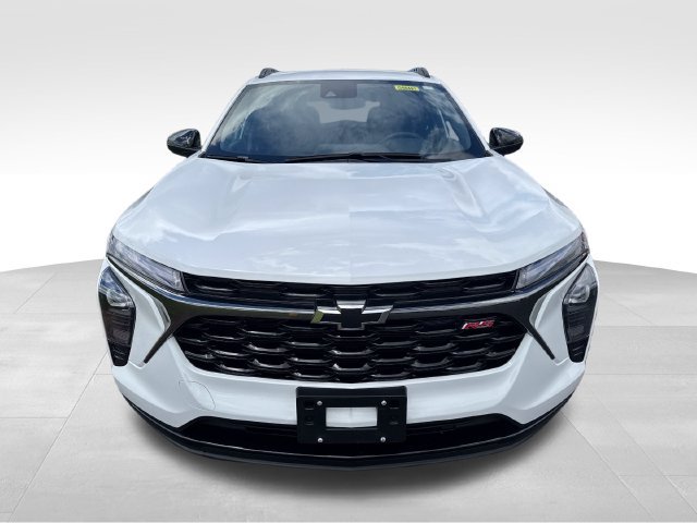 Used 2025 Chevrolet Trax RS w/ Driver Confidence Package FWD image 9