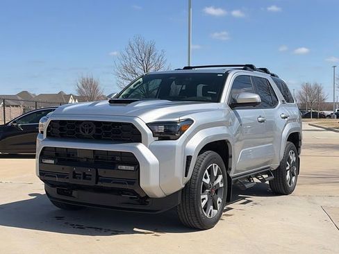 Used 2026 Toyota 4Runner TRD Sport Premium image 3