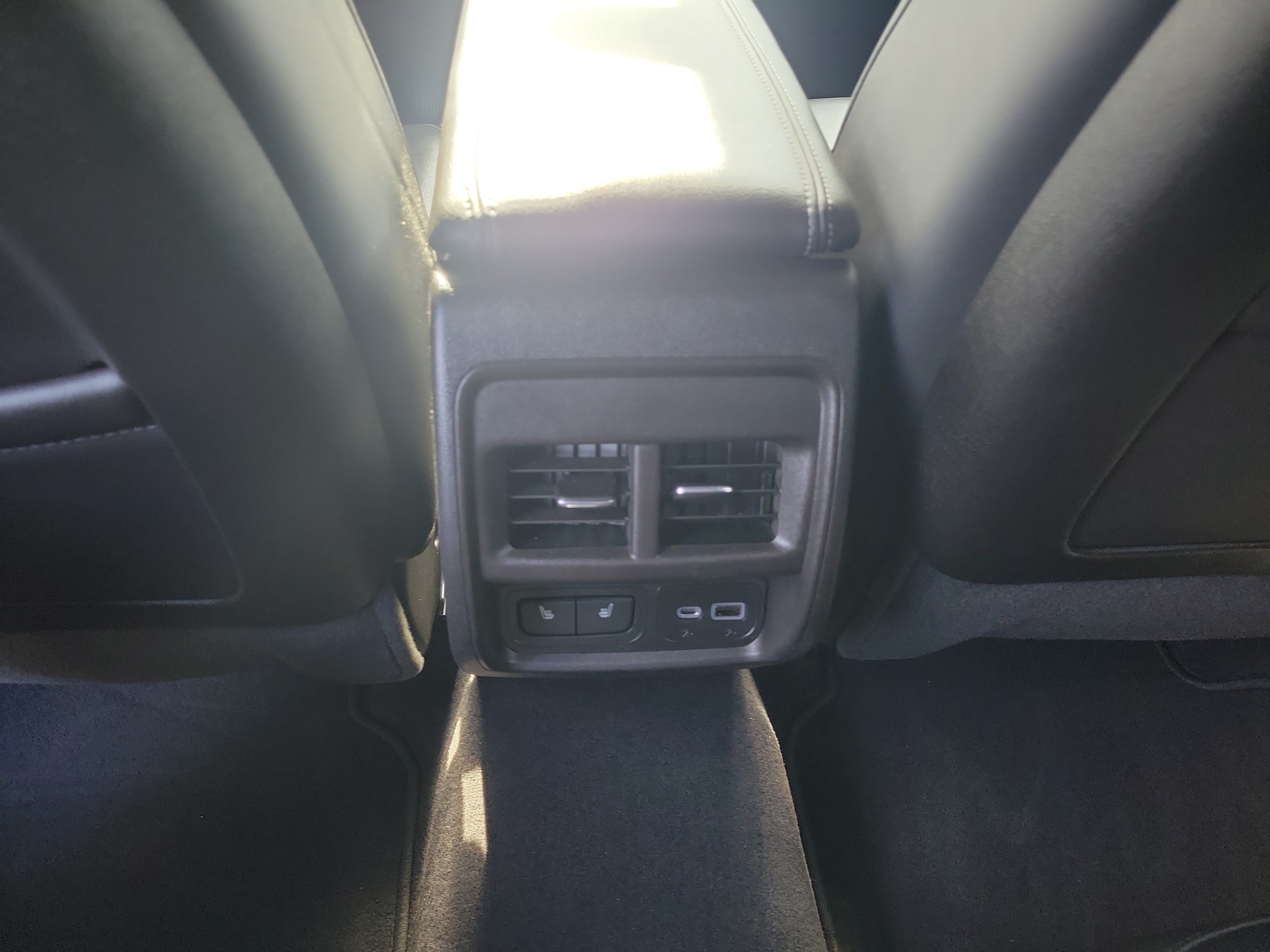 Used 2023 Cadillac XT4 Premium Luxury w/ Cold Weather Package AWD/4WD image 12