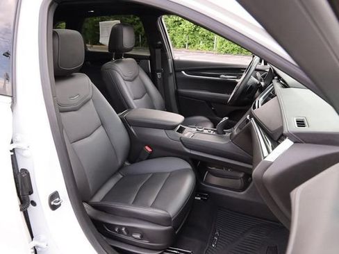 Used 2023 Cadillac XT5 Premium Luxury FWD image 29