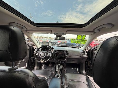 Used 2018 Jeep Compass Limited w/ Navigation Group AWD/4WD image 21