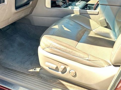 Used 2017 Lexus GX 460 image 19