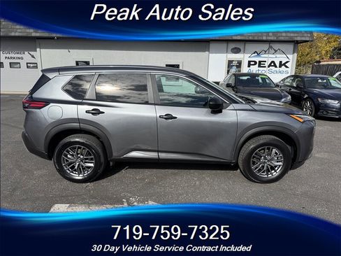 Used 2023 Nissan Rogue S image 8