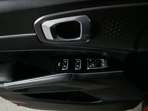 Used 2022 Kia Sorento SX image 19