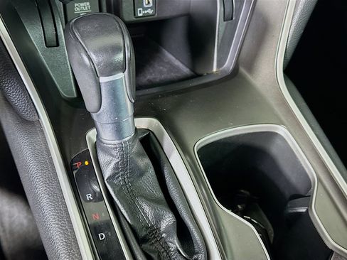 Used 2018 Honda Accord Sport image 23