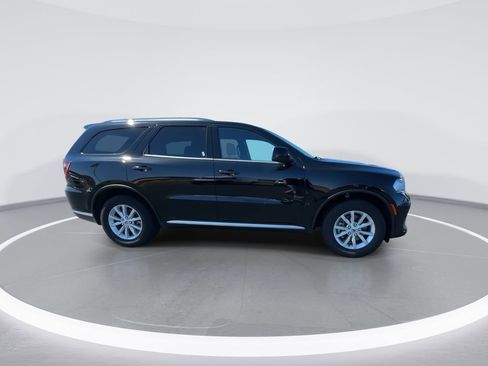 Used 2023 Dodge Durango SXT image 9