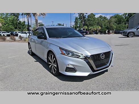 Used 2021 Nissan Altima 2.5 SR w/ SR Premium Package FWD image 18