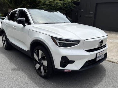 Used 2023 Volvo C40 P8 Recharge Ultimate w/ Protection Package Premier AWD/4WD image 9