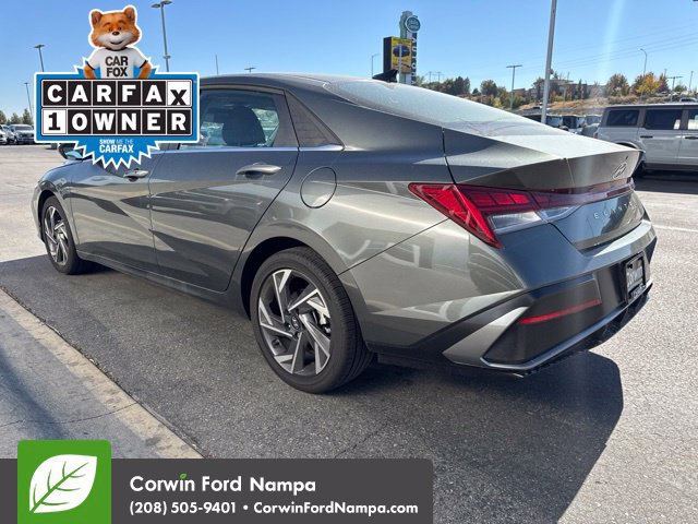 Used 2025 Hyundai Elantra SEL FWD image 4