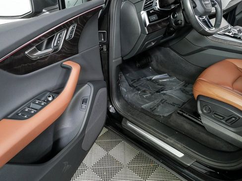 Used 2023 Audi Q7 2.0T Premium w/ Convenience Package image 7