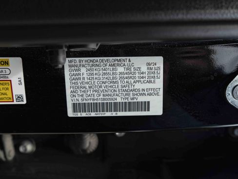 Used 2025 Honda Passport EX-L image 45