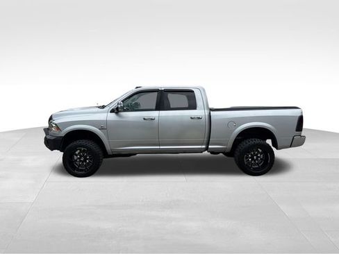 Used 2015 RAM 2500 Laramie AWD/4WD image 6