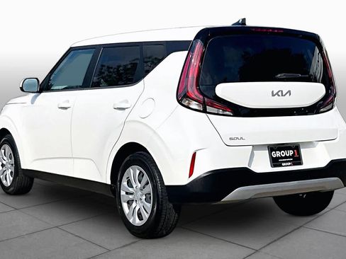 Used 2023 Kia Soul LX FWD image 11