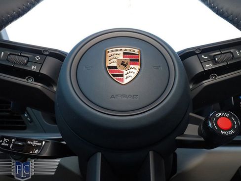 Used 2026 Porsche 911 Targa 4S image 31