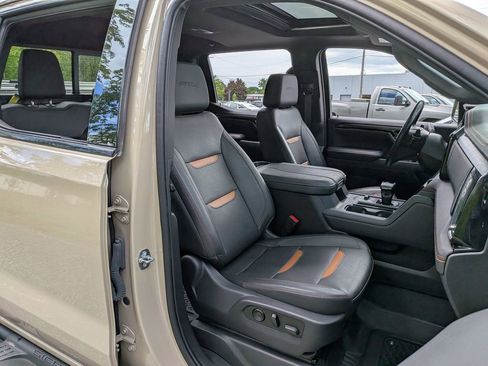 Used 2023 GMC Sierra 1500 AT4 w/ AT4 Premium Package AWD/4WD image 24