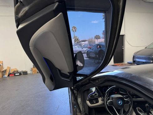 Used 2015 BMW i8 AWD/4WD image 11