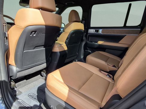 New 2026 Hyundai Santa Fe Limited FWD image 18