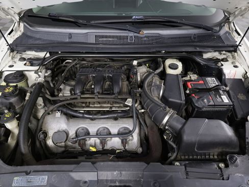 Used 2010 Ford Taurus SEL image 37