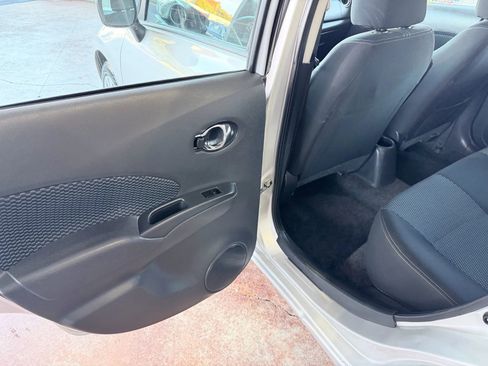 Used 2018 Nissan Versa Note SV image 12