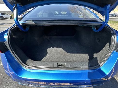 Used 2025 Nissan Sentra SV FWD image 16