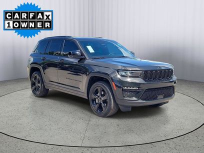 Used 2024 Jeep Grand Cherokee Limited w/ Black Appearance Package