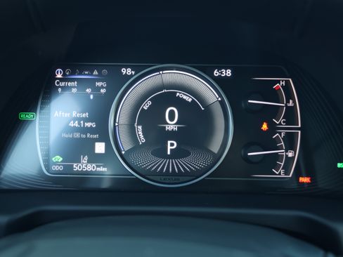 Used 2020 Lexus ES 300h w/ Premium Package FWD image 19