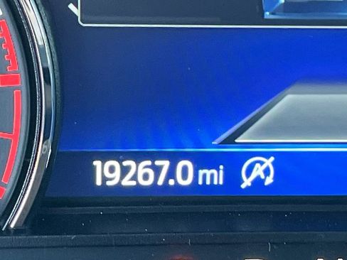 Used 2024 Ford Maverick Lariat image 12