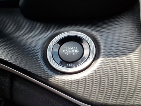 Certified 2023 Jeep Grand Cherokee Altitude image 21