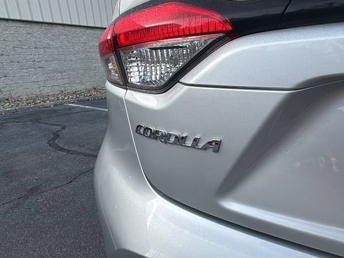 Used 2025 Toyota Corolla SE FWD image 36