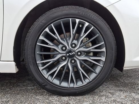 Used 2023 Kia Forte GT-Line image 8