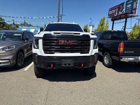 Used 2024 GMC Sierra 2500 AT4X AWD/4WD image 1