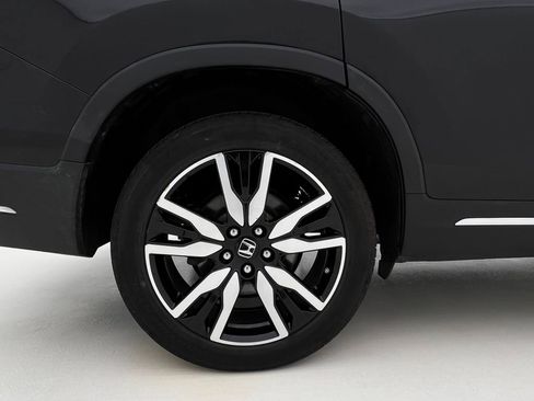 Used 2020 Honda Pilot Touring image 30