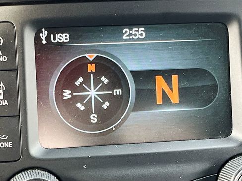 Used 2019 RAM 1500 Classic SLT AWD/4WD image 13