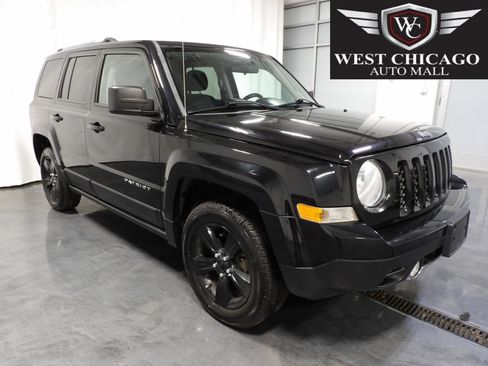 Used 2013 Jeep Patriot Latitude w/ Altitude Pkg AWD/4WD image 1