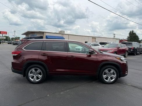 Used 2017 Toyota Highlander Limited AWD/4WD image 11
