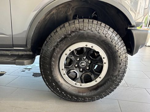 Used 2023 Ford Bronco Big Bend w/ Sasquatch Package AWD/4WD image 49