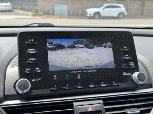 Used 2019 Honda Accord LX image 25