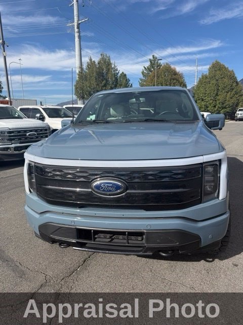 Used 2023 Ford F150 Lightning Platinum AWD/4WD image 2