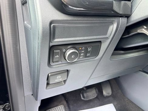 Certified 2021 Ford F150 XL w/ STX Appearance Package AWD/4WD image 8