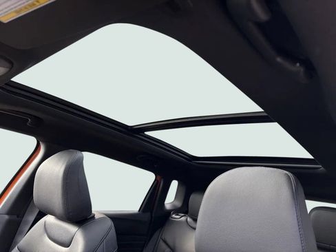 New 2026 Jeep Compass Trailhawk w/ Sun, Sound & Navigation Group image 21