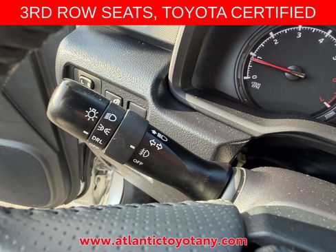 Certified 2024 Toyota 4Runner SR5 AWD/4WD image 32