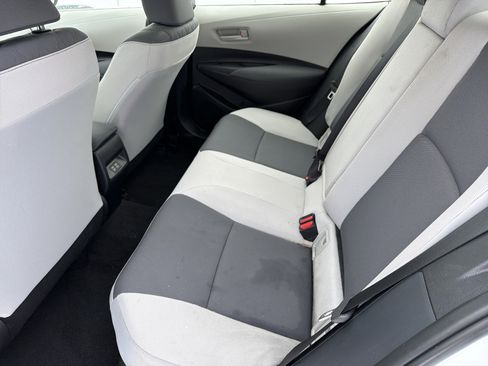 Used 2023 Toyota Corolla LE image 21