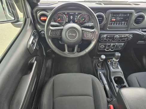 Used 2022 Jeep Gladiator Sport AWD/4WD image 29