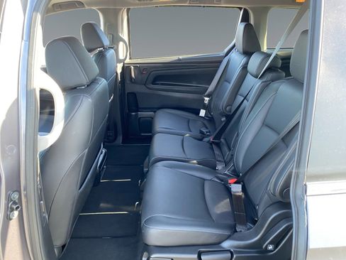 Used 2024 Honda Odyssey EX-L image 13