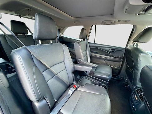Used 2021 Honda Pilot Elite image 30