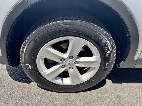 Used 2013 Toyota RAV4 XLE AWD/4WD image 23