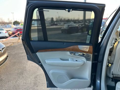 Used 2016 Volvo XC90 T6 Inscription w/ Vision Package image 21