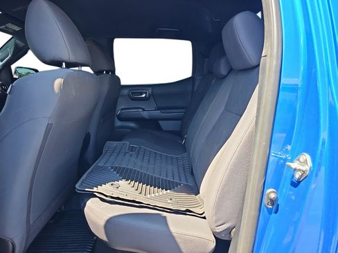 Used 2016 Toyota Tacoma TRD Off-Road w/ Towing Package RWD image 11